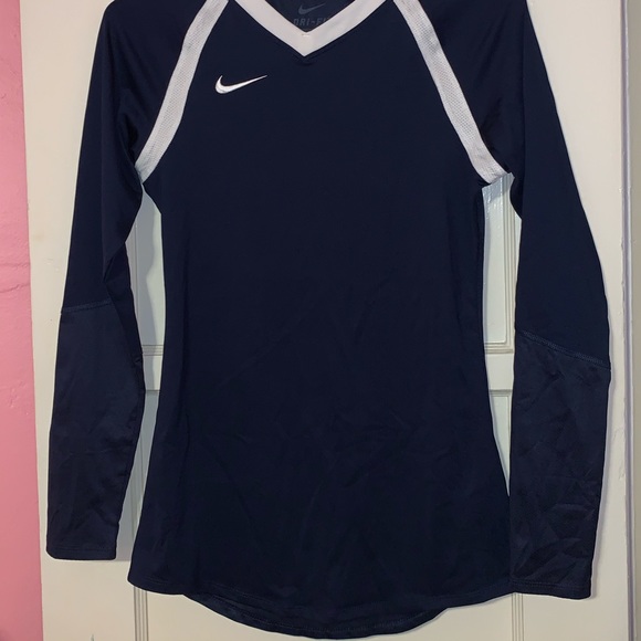 Nike Dri-Fit Longsleve - Picture 2 of 4